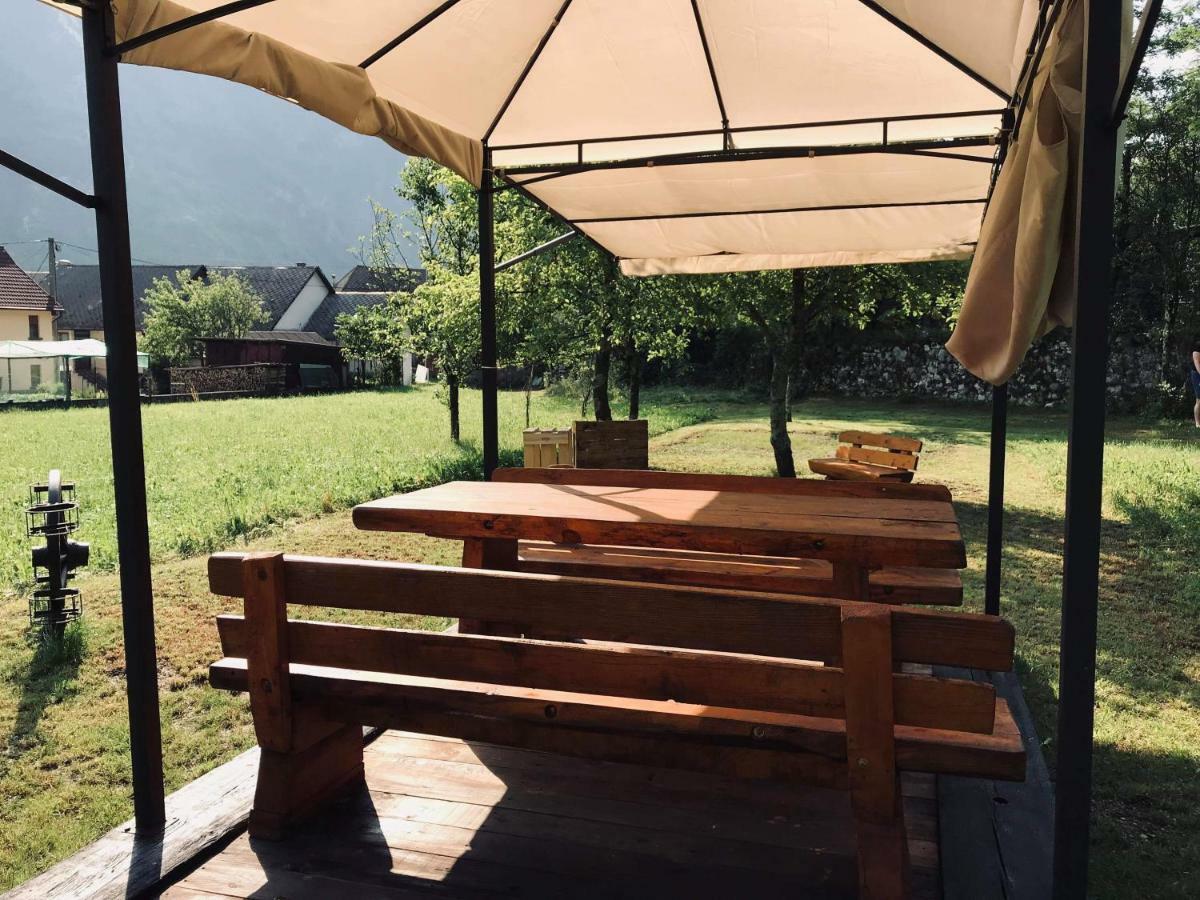Apartma Evi Zaga Buitenkant foto